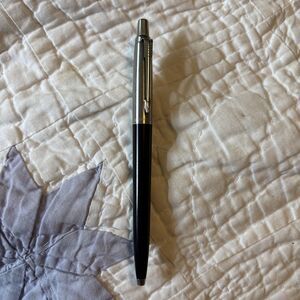 Parker Arrow, Ballpoint Pen Clicker Jotter Silver Black Made In The Uk Vintage